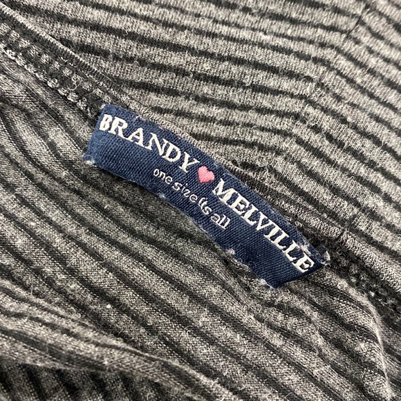 Brandy Melville Dress - Thin & Comfy - Picture 6 of 7